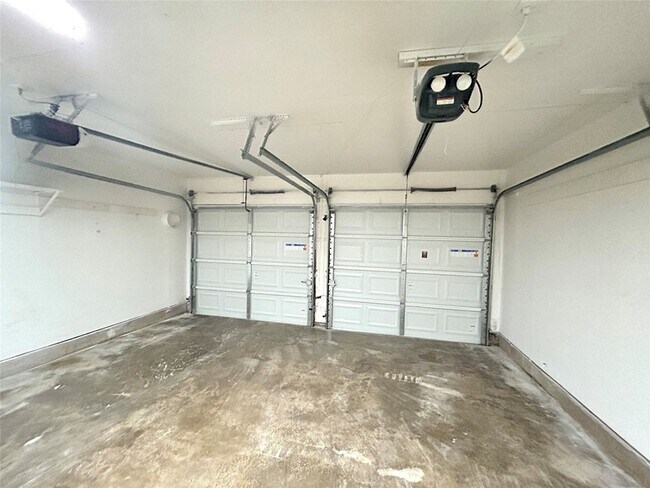 Building Photo - 1408 Kiowa Dr