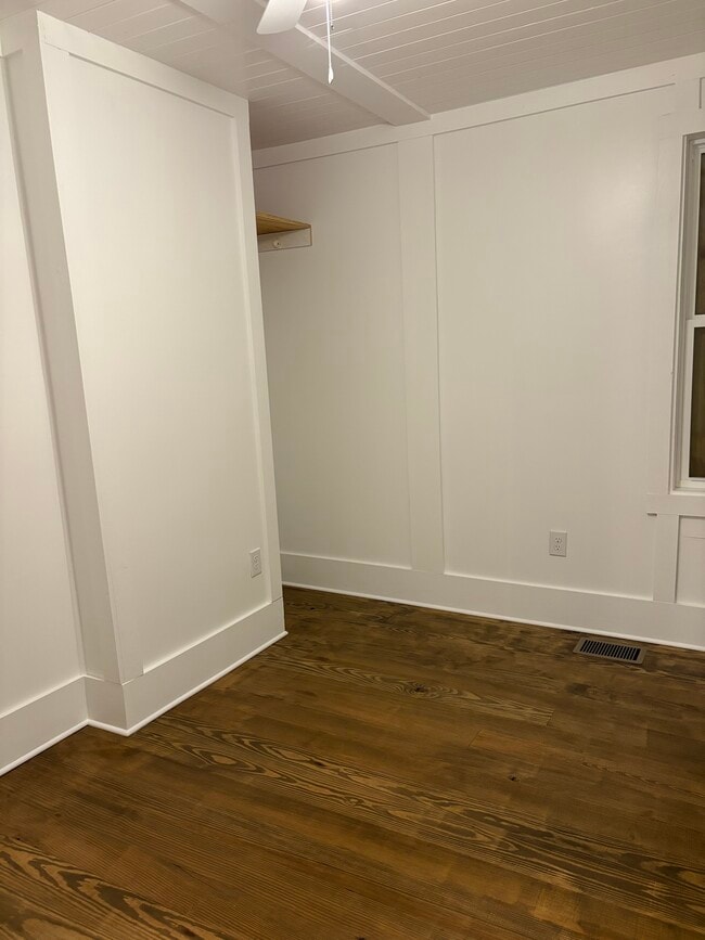 Building Photo - 3318 Florida Ave