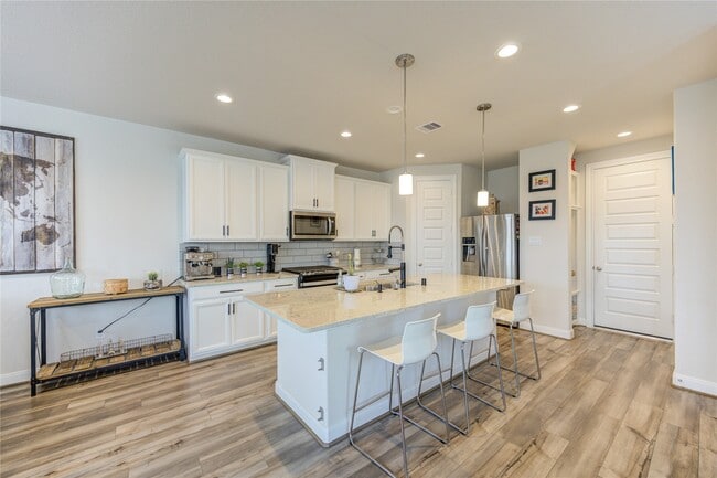 Building Photo - 4210 Peaceful Pines Ln