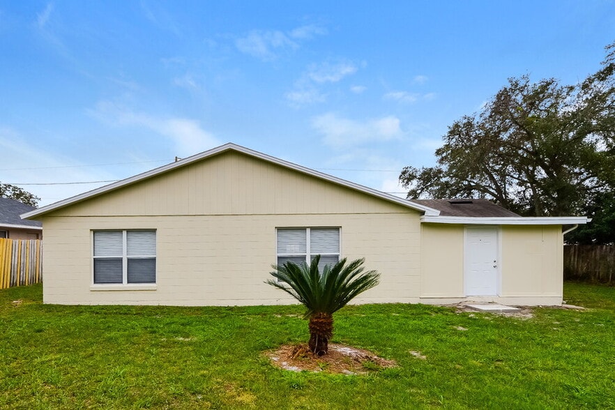 Building Photo - 432 Jeffers St