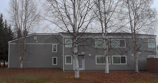 Building Photo - 350 S Santa Claus Ln