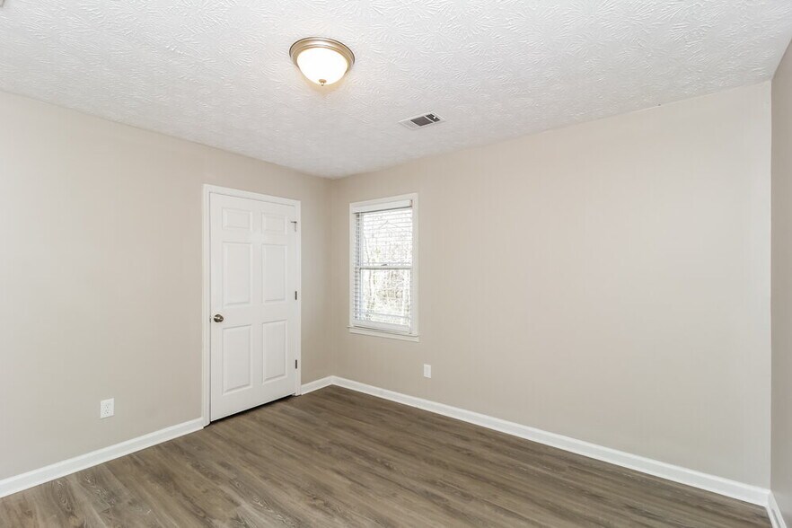 Building Photo - 4237 W Mill Trail NW