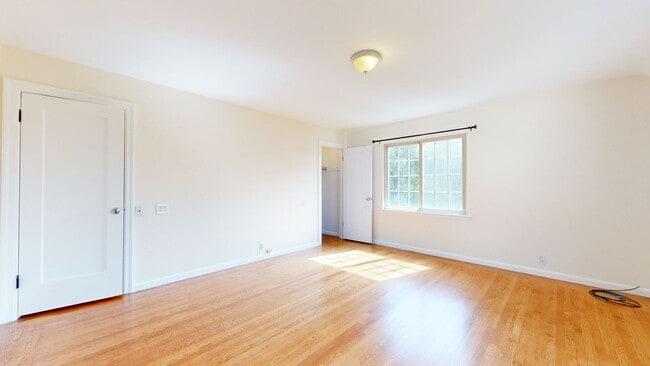 Building Photo - Beautiful Home Available In North Berkeley!