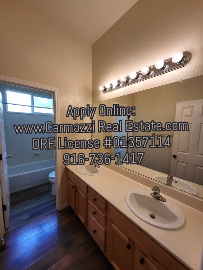 Building Photo - 1201 Souza Way