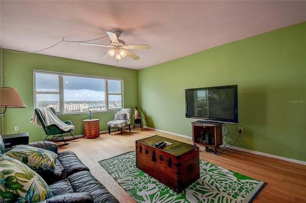 Building Photo - 4775 Cove Cir
