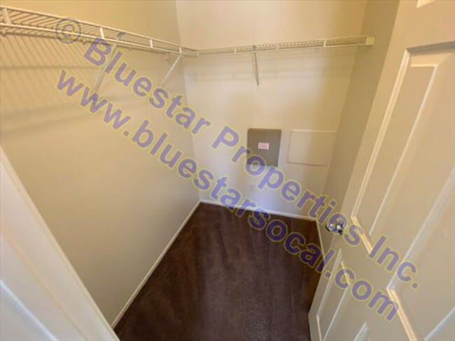 Building Photo - Beautiful 2 Story Home with 3 Car Garage In Victorville