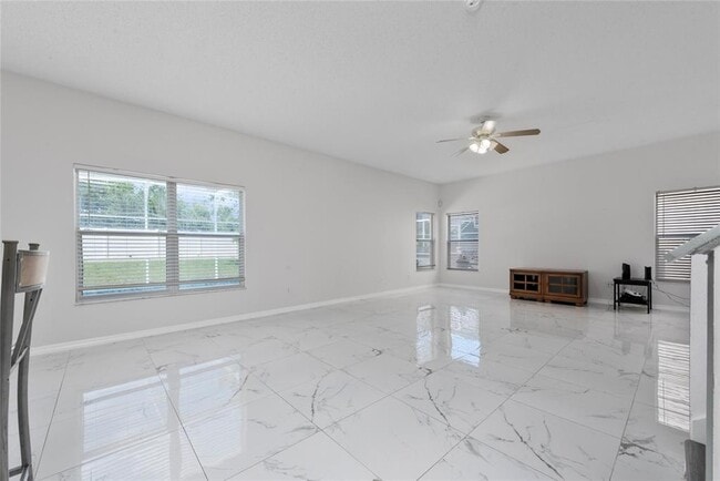 Building Photo - 746 Lockbreeze Dr