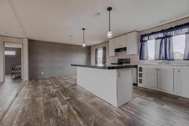 Building Photo - 240 PR 4653