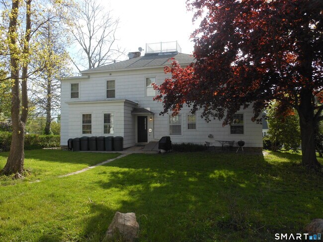 Building Photo - 181 High St