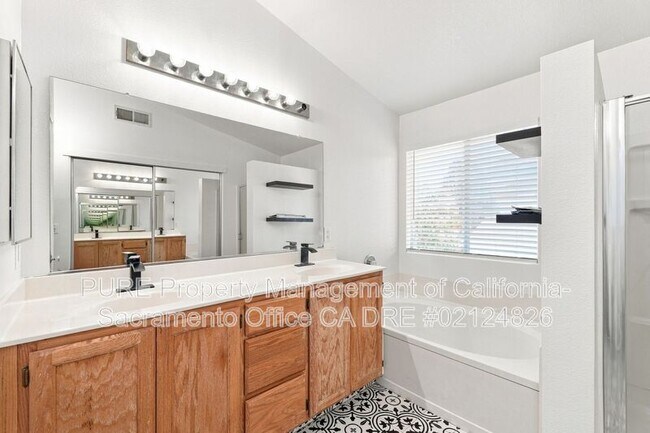 Building Photo - 8742 Weeping Birch Ln
