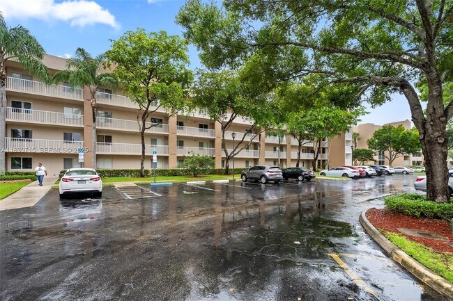 Building Photo - 9511 Weldon Cir