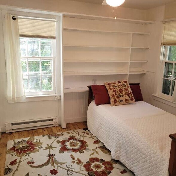 Bedroom 2 or office - 114 Second St