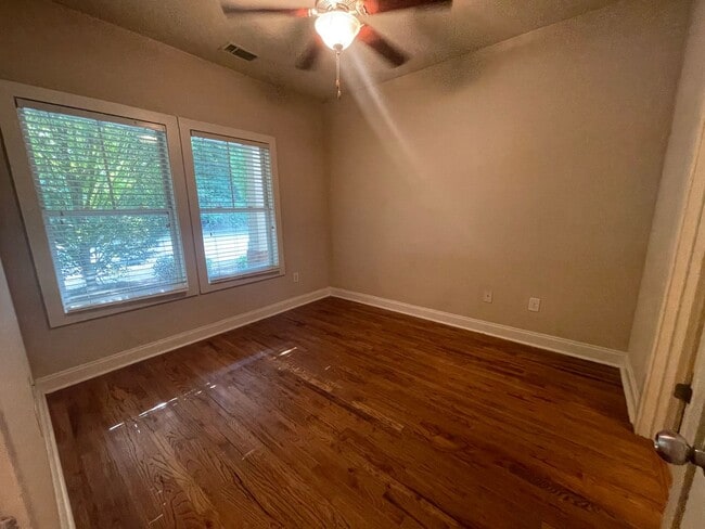 Building Photo - ROOMMATE MATCHING - PRE-LEASING FOR AUGUST 6TH, 2026!