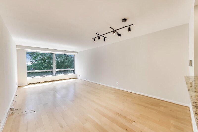 Building Photo - 1435 4th St SW