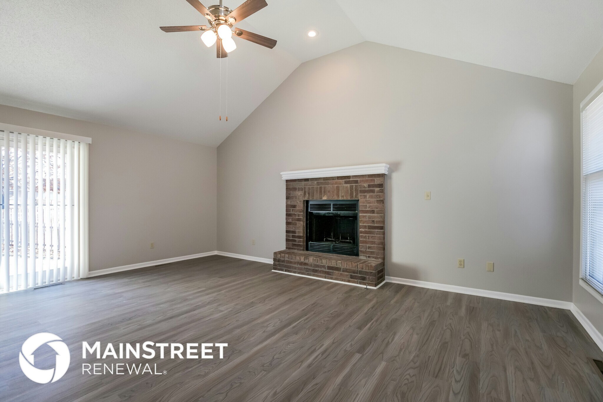 Building Photo - 613 SE Ashton Dr