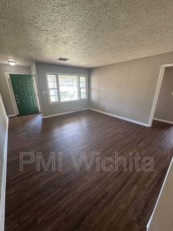 Building Photo - 1663 S Woodlawn Blvd