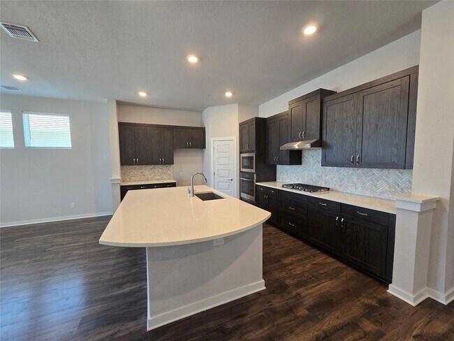 Building Photo - 125 High Plains Dr