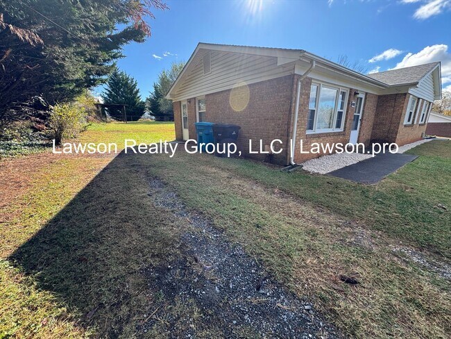 Building Photo - Pennsylvania 4501-4503