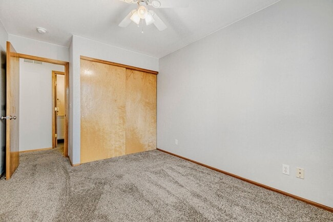 Building Photo - Well Maintained Home in Thornton