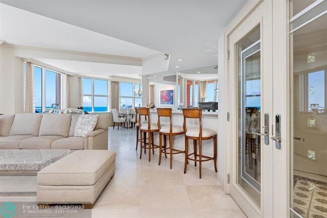 Building Photo - 2110 N Ocean Blvd