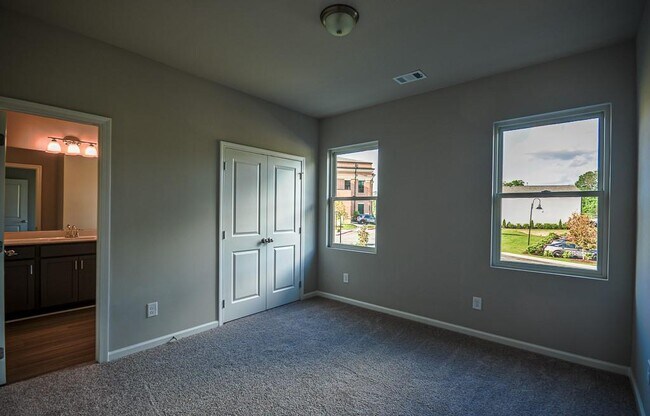 Building Photo - 104 Black Gum