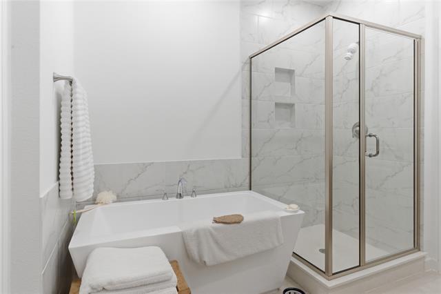 Building Photo - 13817 Makers Way