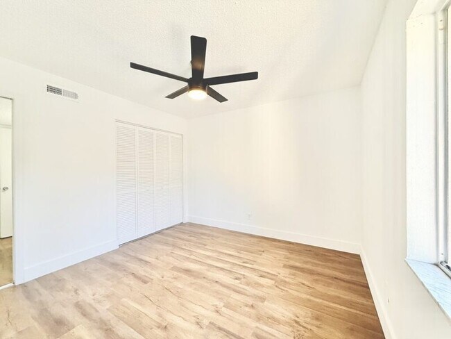 Building Photo - 7517 Pitch Pine Cir