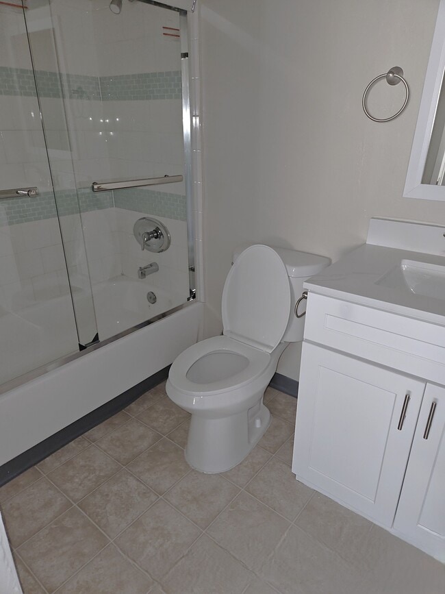 Building Photo - 8629 Willis Ave