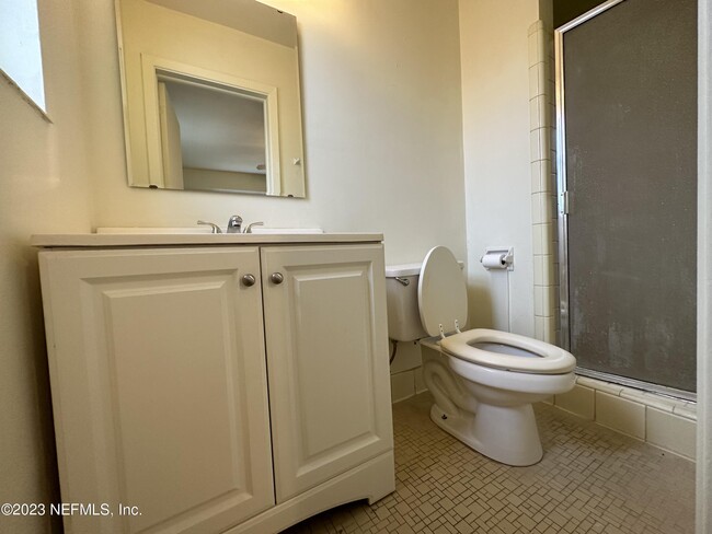 Building Photo - 2131 Goltare Dr