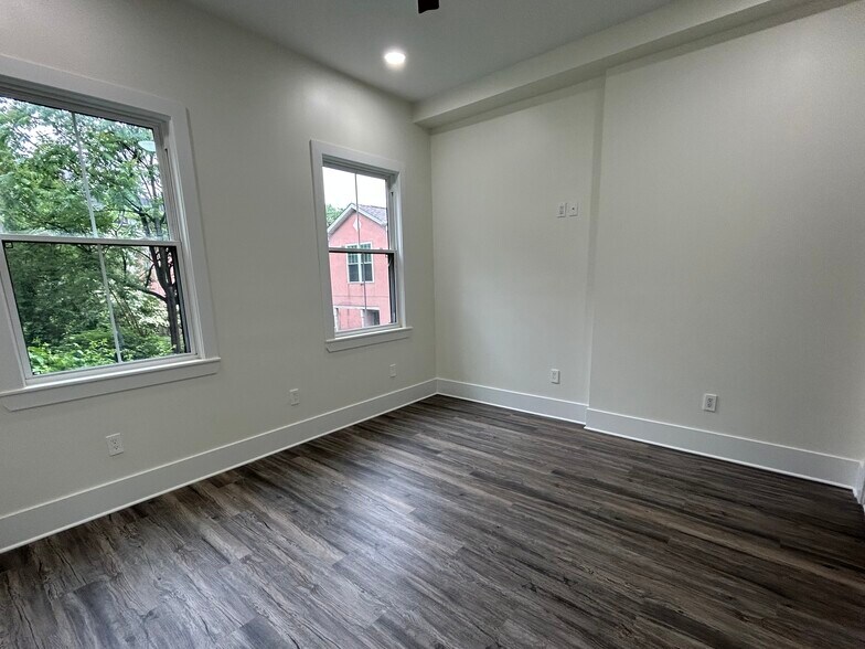 Building Photo - 1808 W Susquehanna Ave
