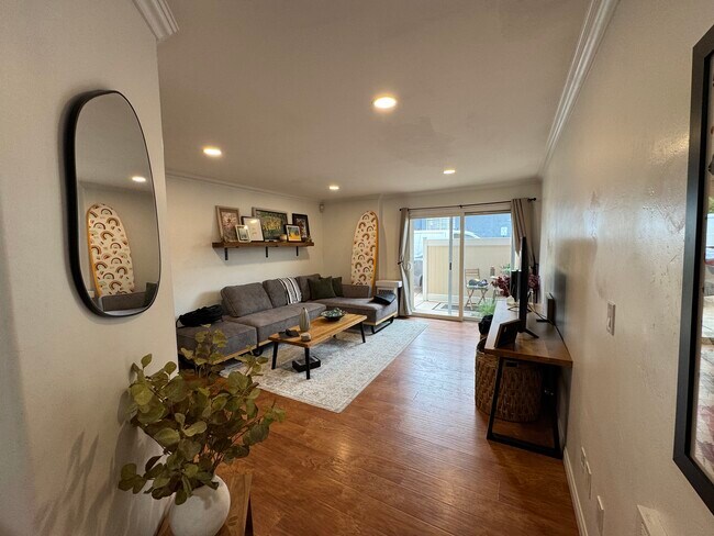 Building Photo - 3993 Jewell St