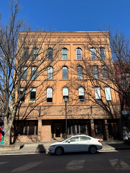 Primary Photo - 108 W State St