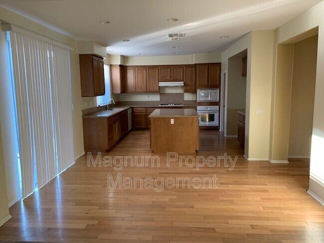 Building Photo - 29675 Ski Ranch St