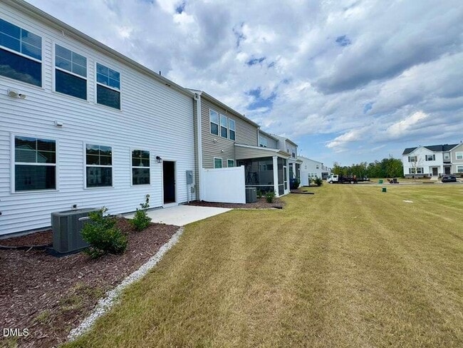 Building Photo - 2407 Chert Ln