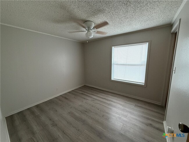 Building Photo - 1045 Ferryboat Ln