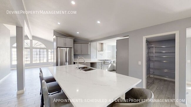 Building Photo - 15130 Chevy Ln