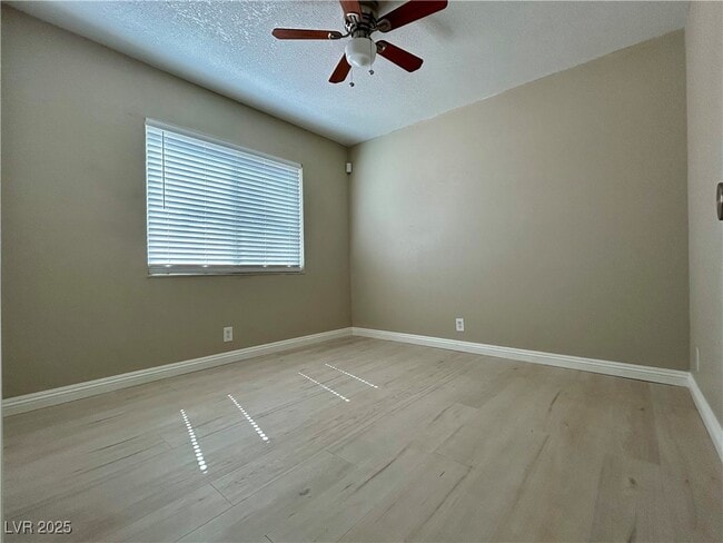 Building Photo - 7319 Clearwater Cir