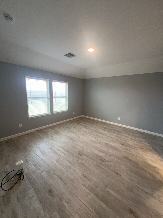 Building Photo - 5327 Cherry Tallow Trl