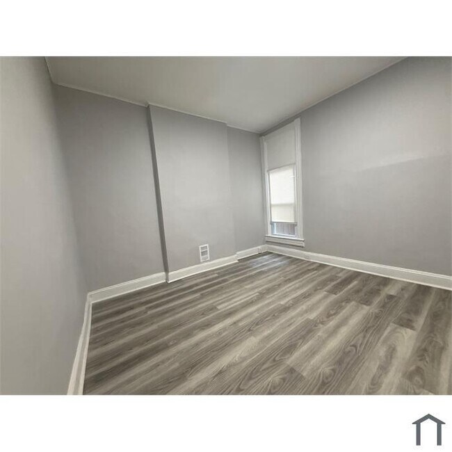Building Photo - 3 Bedroom in 21218