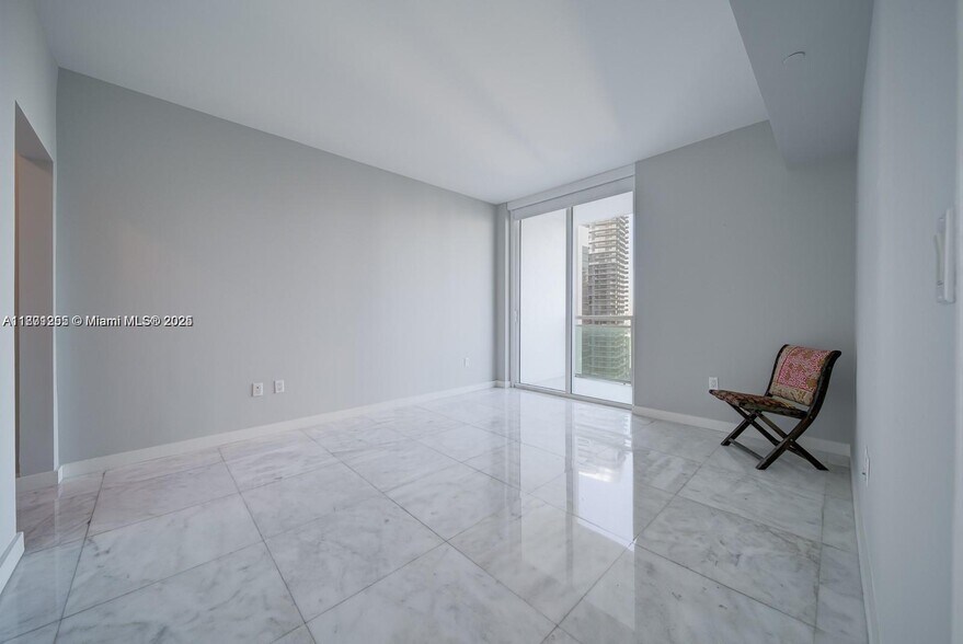 Building Photo - 951 Brickell Ave