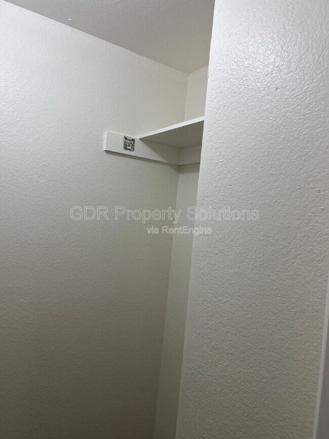 Building Photo - 401 14th St NW