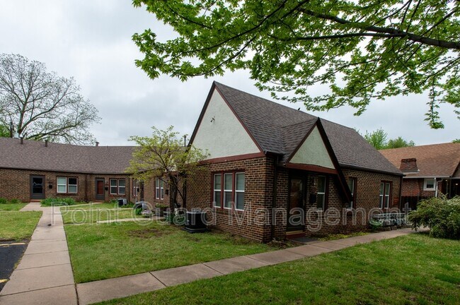 Building Photo - 607-621 North Broadview Avenue - 613