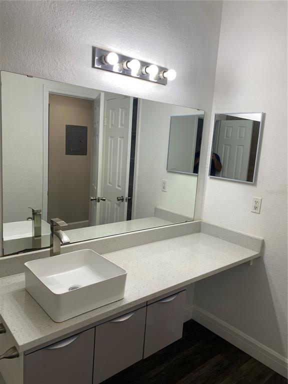 Building Photo - 2558 Robert Trent Jones Dr