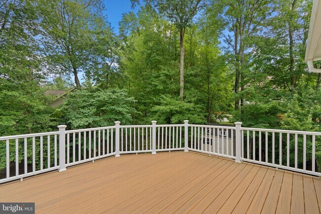 Building Photo - 1301 Daviswood Dr