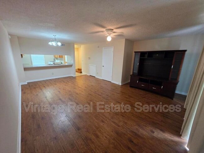 Building Photo - 5202 Sunridge Palms Dr