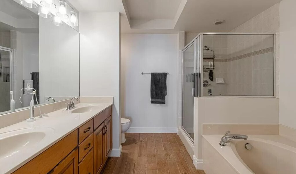 Building Photo - 2743 1st St