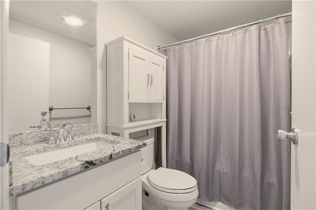 Building Photo - 1 Aquidneck Dr