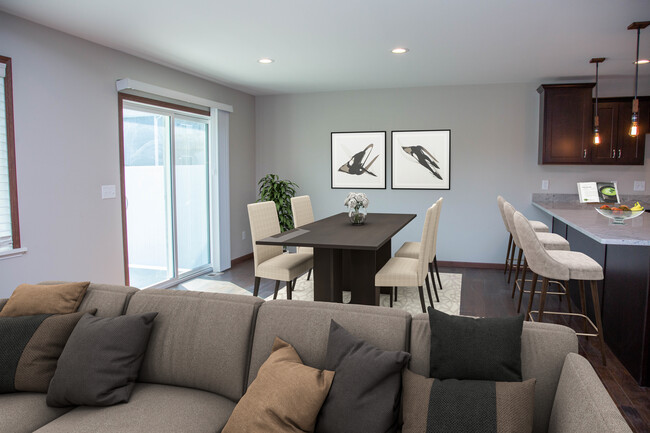 Building Photo - 2163 Blackfoot Ln