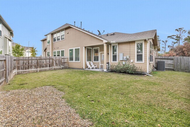 Building Photo - 28100 Rocky Heights Dr