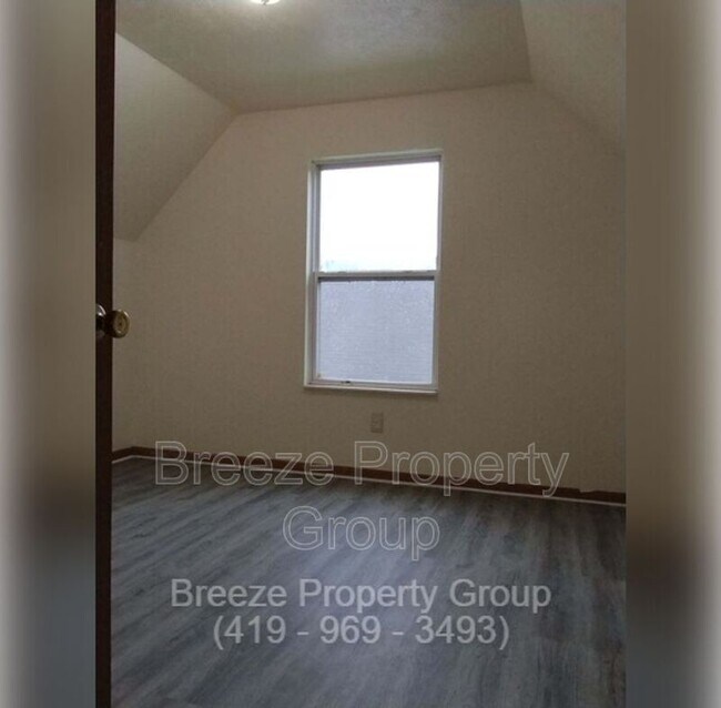 Building Photo - 2808 Benford Ln